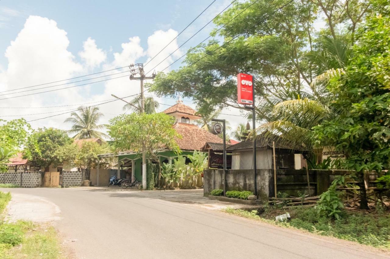 Hotel Batukaras Kalaras Ngoại thất bức ảnh