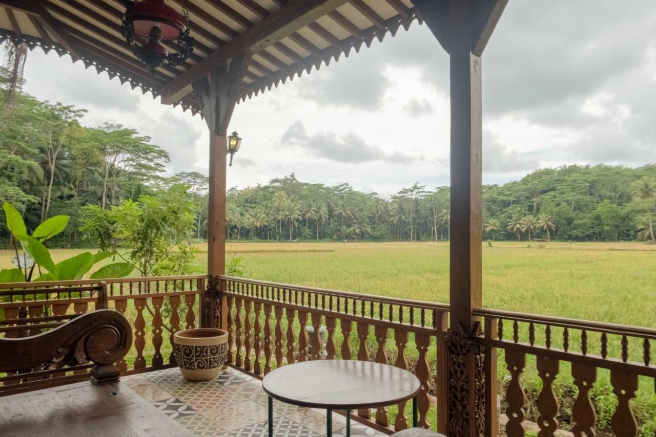 Hotel Batukaras Kalaras Ngoại thất bức ảnh