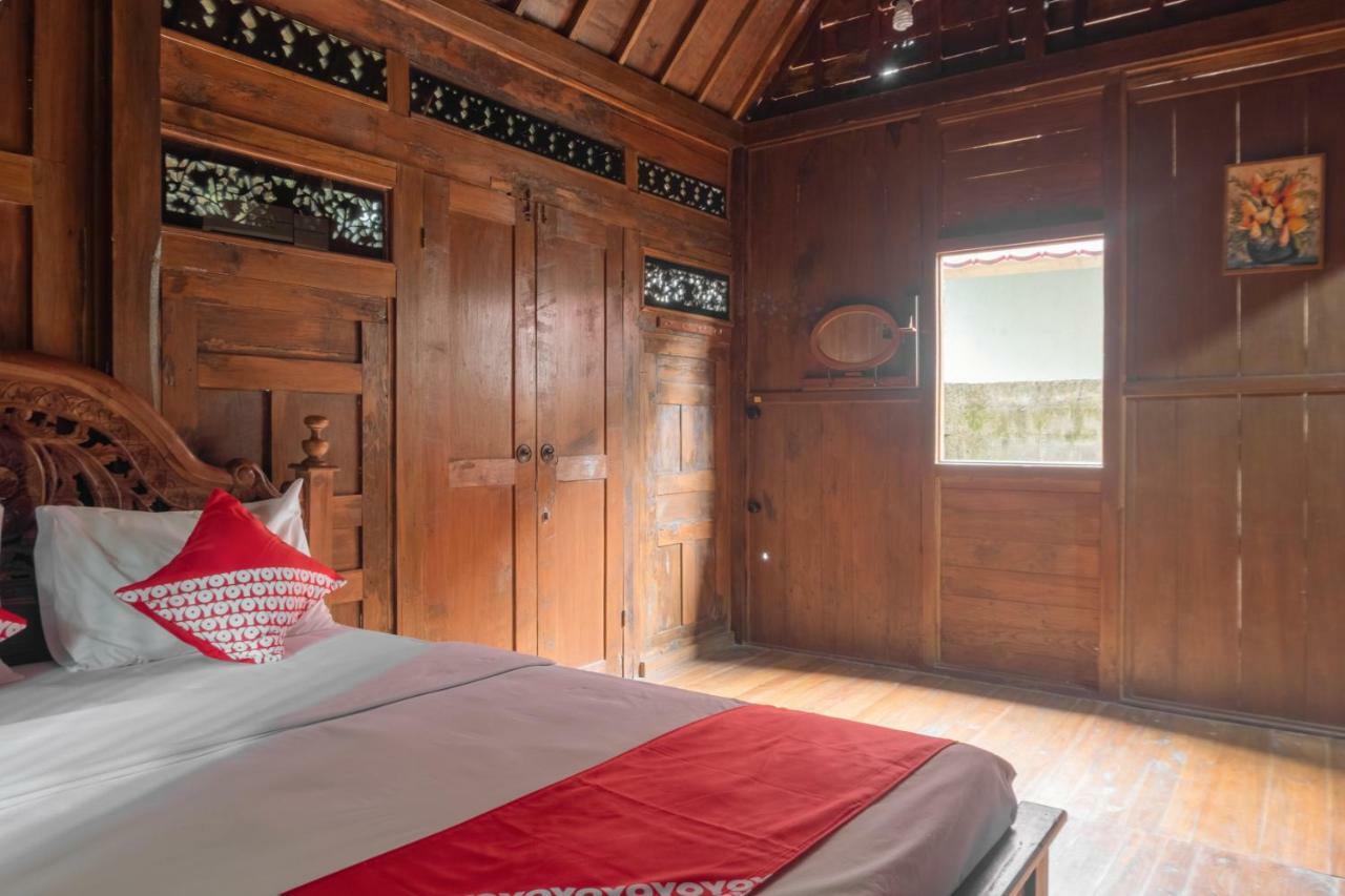 Hotel Batukaras Kalaras Ngoại thất bức ảnh