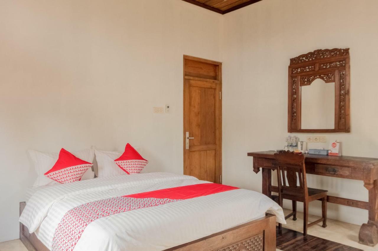 Hotel Batukaras Kalaras Ngoại thất bức ảnh