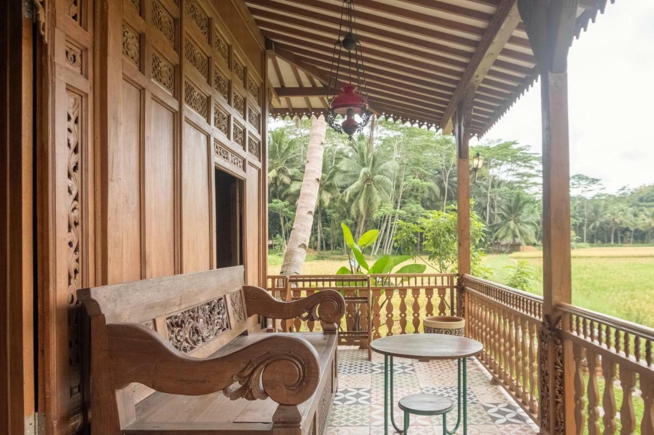 Hotel Batukaras Kalaras Ngoại thất bức ảnh