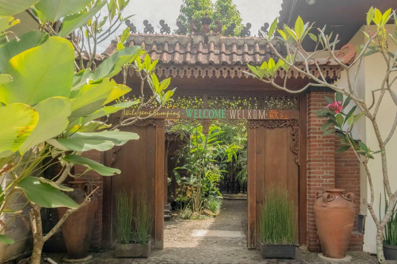 Hotel Batukaras Kalaras Ngoại thất bức ảnh