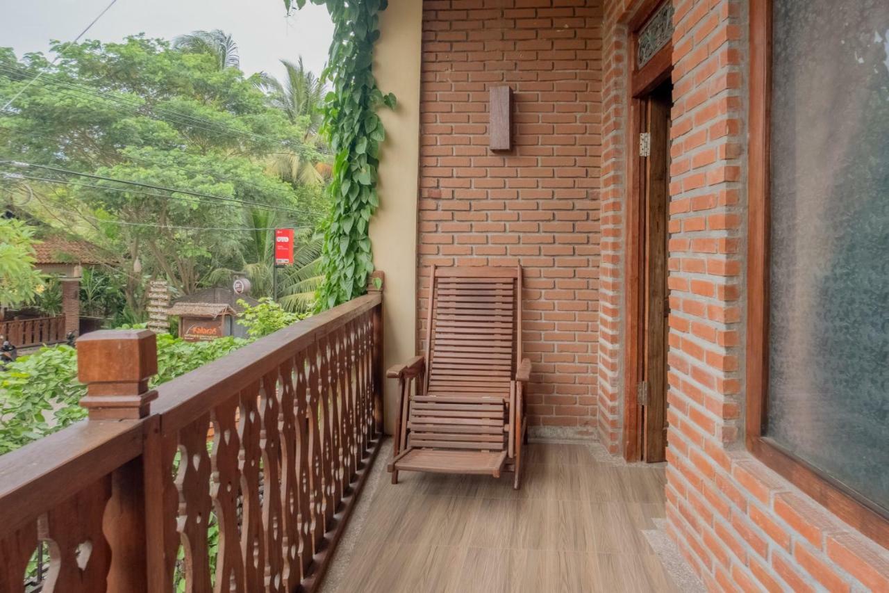 Hotel Batukaras Kalaras Ngoại thất bức ảnh