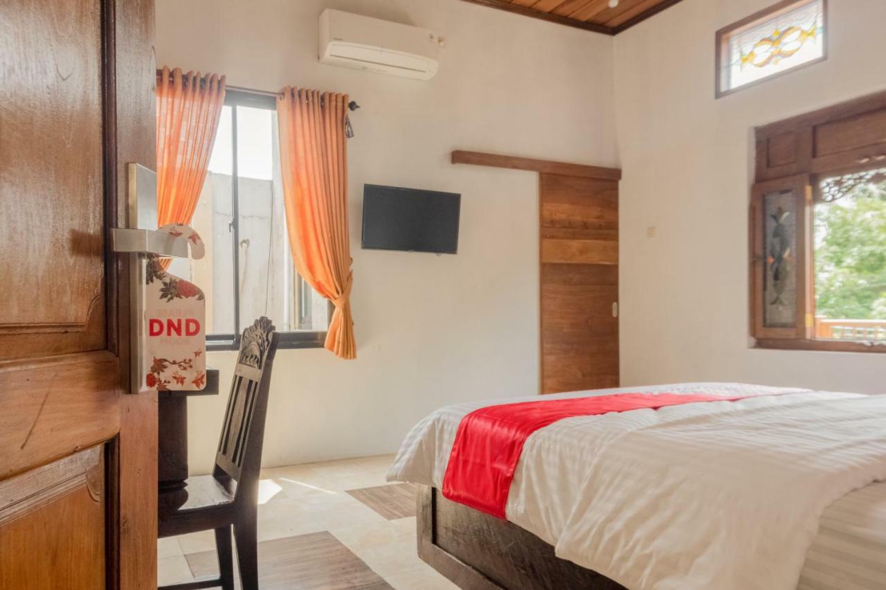 Hotel Batukaras Kalaras Ngoại thất bức ảnh